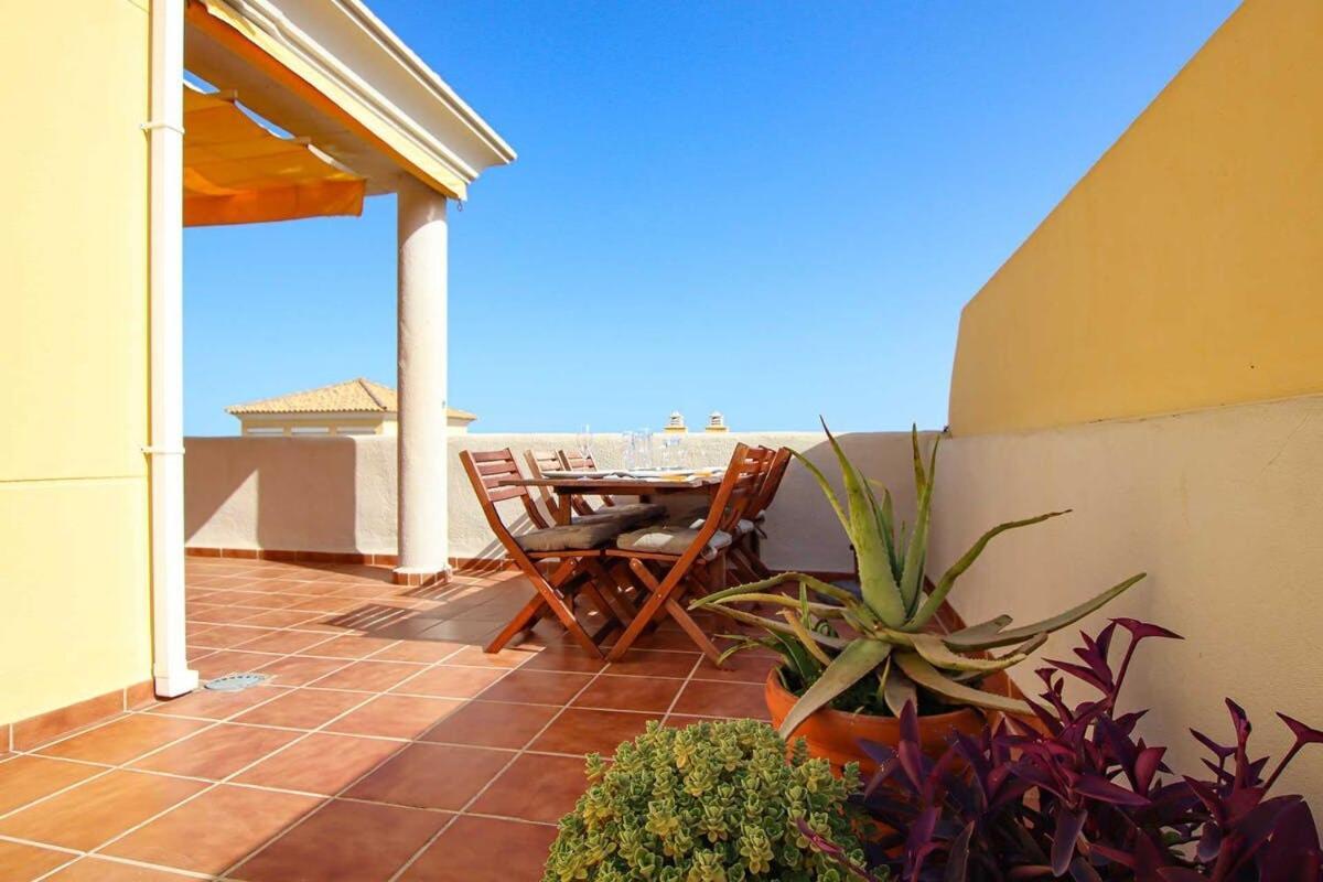 Precioso Atico En Cabopino - Marbella Apartment Bagian luar foto