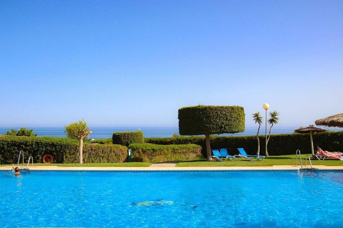 Precioso Atico En Cabopino - Marbella Apartment Bagian luar foto